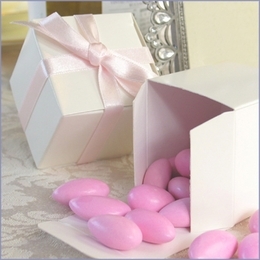 Gastgeschenkbox Würfel