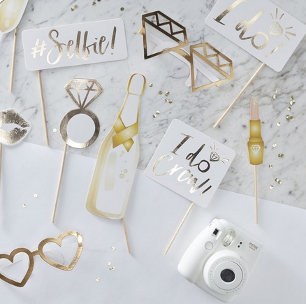 Photo Booth-Set I DO - Crew