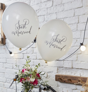 Luftballons Just Married