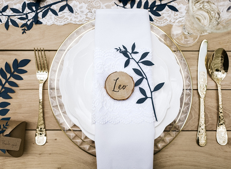 Baumstamm-Tischkärtchen