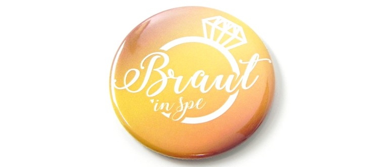 Button Braut in Spe